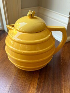 Vintage Tag Yellow Beehive Covered Pitcher / Teapot